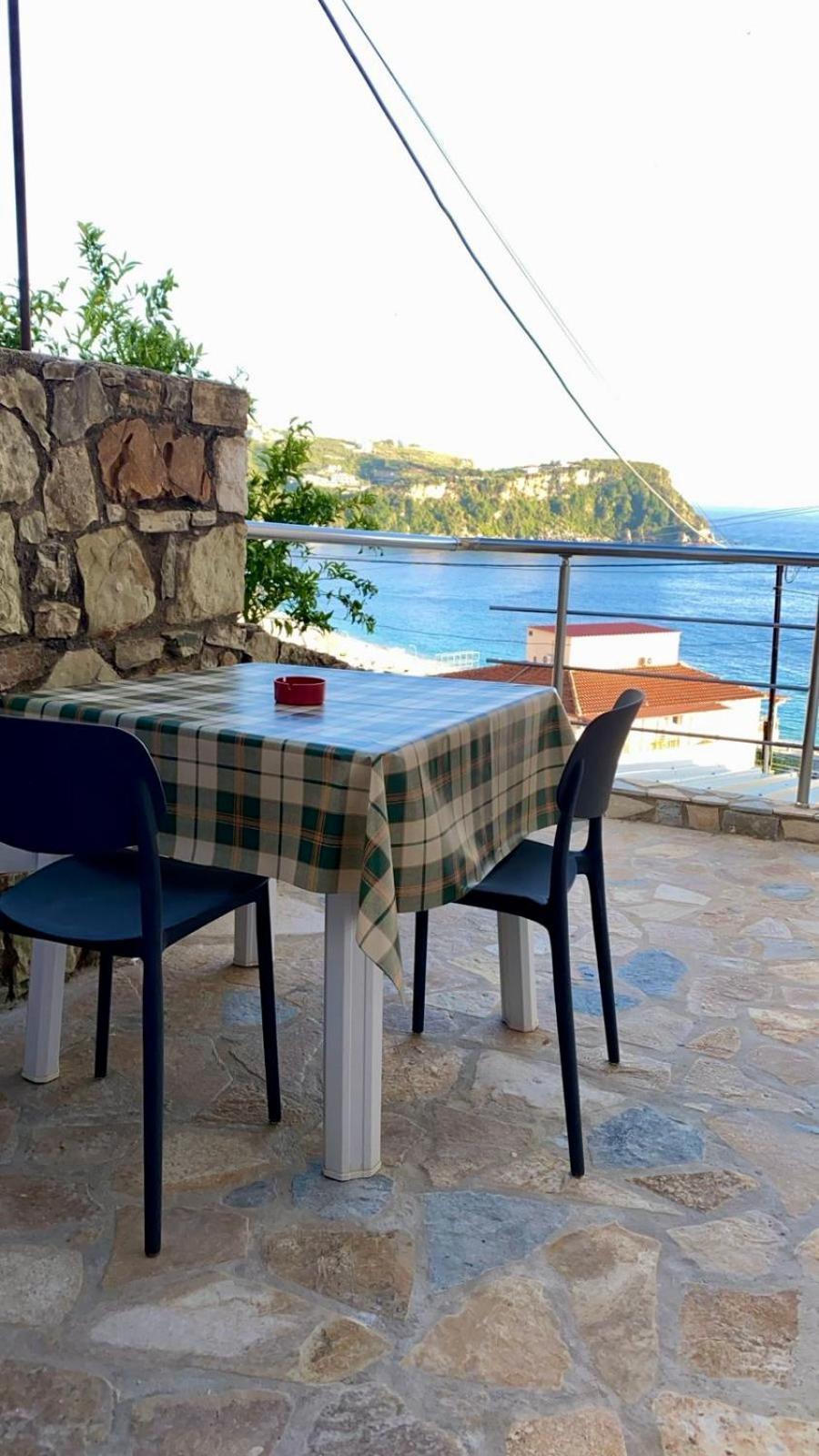 Harmonia Guest House 2 Himare Quarto foto